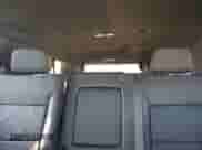 2024 Chevrolet Suburban LT z VIN 1GNSKCKD8RR242524, wystawiony jako Copart lot #91061085 z przebiegiem 61 707 mil mil oraz Czysty tytuł • Clean title. Historia ofert i sprzedaży dostępna na DreamBid. Obrazek 10.