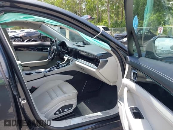 ✅ 2019 Porsche Panamera • VIN: WP0AA2A73KL102158 • Lot: 42342864. Listed on IAAI with Not provided. Free auction sales archive from the USA and detailed vehicle history report at DreamBid. Image 5.