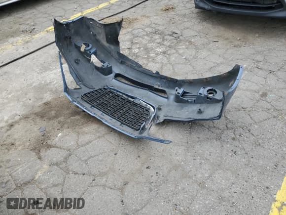 ✅ 2011 Chrysler 300 C • VIN: 2C3CK6CT6BH612156 • Lot: 90479495. Wystawiony na Copart z przebiegiem 179 247 mil. Bezpłatny archiwum sprzedaży aukcyjnych z USA i szczegółowy raport historii pojazdu na DreamBid. Zdjęcie 12.