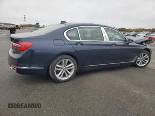 ✅ 2019 BMW 7 Series 750i xDrive • VIN: WBA7F2C53KB240521 • Lot: 90520465. Wystawiony na Copart z przebiegiem 62 111 mil. Bezpłatny archiwum sprzedaży aukcyjnych z USA i szczegółowy raport historii pojazdu na DreamBid. Zdjęcie 3.