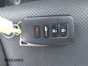 ✅ 2014 Lexus IS 350 • VIN: JTHCE1D23E5000664 • Lot: 42536610. Wystawiony na IAAI z przebiegiem 102 092 mil. Bezpłatny archiwum sprzedaży aukcyjnych z USA i szczegółowy raport historii pojazdu na DreamBid. Zdjęcie 11.