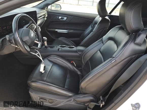 ✅ 2024 Ford Mustang EcoBoost Premium • VIN: 1FAGP8UH9R5112925 • Lot: 92244685. Listed on Copart with 32,861 mi. Free auction sales archive from the USA and detailed vehicle history report at DreamBid. Image 7.