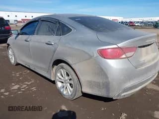 ✅ 2015 Chrysler 200 Limited • VIN: 1C3CCCABXFN671777 • Лот: 41836888. Опубликован ранее на IAAI с пробегом 130 566 миль. Бесплатный доступ к архиву аукционных продаж из США и подробный отчёт об истории автомобиля на DreamBid. Изображение 3.