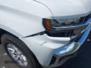 ✅ 2019 Chevrolet Silverado 1500 LT • VIN: 3GCPWCED6KG187883 • Lot: 43069333. Wystawiony na IAAI z przebiegiem 117 948 mil. Bezpłatny archiwum sprzedaży aukcyjnych z USA i szczegółowy raport historii pojazdu na DreamBid. Zdjęcie 21.