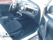 ✅ 2013 Toyota RAV4 XLE • VIN: JTMRFREVXD5026564 • Лот: 43689827. Опубликован ранее на IAAI с пробегом 168 297 миль. Бесплатный доступ к архиву аукционных продаж из США и подробный отчёт об истории автомобиля на DreamBid. Изображение 5.