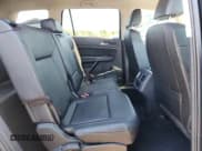 ✅ 2018 Volkswagen Atlas SE • VIN: 1V2LR2CA6JC546383 • Lot: 71239415. Listed on Copart with 77,099 mi. Free auction sales archive from the USA and detailed vehicle history report at DreamBid. Image 11.