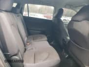 ✅ 2021 Toyota Highlander LE • VIN: 5TDBZRBH7MS546853 • Lot: 91047515. Wystawiony na Copart z przebiegiem 88 232 mil. Bezpłatny archiwum sprzedaży aukcyjnych z USA i szczegółowy raport historii pojazdu na DreamBid. Zdjęcie 11.