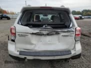 ✅ 2017 Subaru Forester • VIN: JF2SJABC3HH523479 • Lot: 91058625. Wystawiony na Copart z przebiegiem 78 400 mil. Bezpłatny archiwum sprzedaży aukcyjnych z USA i szczegółowy raport historii pojazdu na DreamBid. Zdjęcie 6.