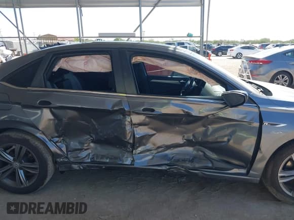 ✅ 2019 Volkswagen Jetta S • VIN: 3VWCB7BU2KM250224 • Лот: 43148534. Опубликован ранее на IAAI с пробегом 99 616 миль. Бесплатный доступ к архиву аукционных продаж из США и подробный отчёт об истории автомобиля на DreamBid. Изображение 12.