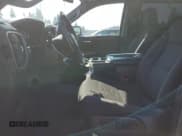 ✅ 2019 Chevrolet Silverado 1500 LT • VIN: 1GCPYDEK1KZ362586 • Lot: 83969535. Wystawiony na Copart z przebiegiem 152 117 mil. Bezpłatny archiwum sprzedaży aukcyjnych z USA i szczegółowy raport historii pojazdu na DreamBid. Zdjęcie 7.