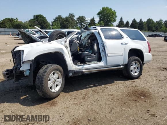 ✅ 2009 Chevrolet Tahoe 1LT • VIN: 1GNFK23039R279505 • Lot: 61388365. Wystawiony na Copart z przebiegiem Nie podano. Bezpłatny archiwum sprzedaży aukcyjnych z USA i szczegółowy raport historii pojazdu na DreamBid. Zdjęcie 1.