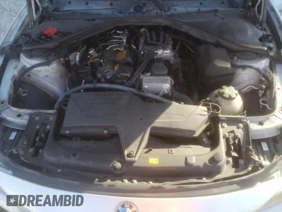 ✅ 2015 BMW 3 Series 328i • VIN: WBA3A5C54FF606791 • Lot: 93565525. Wystawiony na Copart z przebiegiem 184 160 mil. Bezpłatny archiwum sprzedaży aukcyjnych z USA i szczegółowy raport historii pojazdu na DreamBid. Zdjęcie 11.