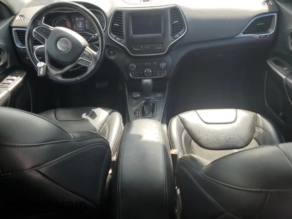 ✅ 2020 Jeep Cherokee Altitude • VIN: 1C4PJMLX5LD526259 • Лот: 65095325. Опубликован ранее на Copart с пробегом 90 445 миль. Бесплатный доступ к архиву аукционных продаж из США и подробный отчёт об истории автомобиля на DreamBid. Изображение 8.