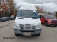 ✅ 2010 Freightliner Sprinter • VIN: WDYPF1CC1A5485346 • Lot: 43559028. Wystawiony na IAAI z przebiegiem 200 650 mil. Bezpłatny archiwum sprzedaży aukcyjnych z USA i szczegółowy raport historii pojazdu na DreamBid. Zdjęcie 12.