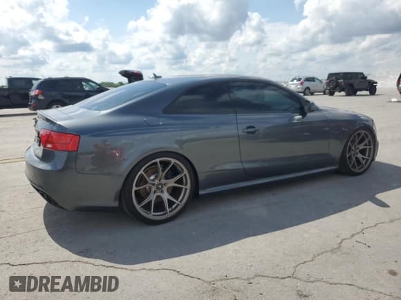 ✅ 2013 Audi RS 5 • VIN: WUAC6AFR4DA902614 • Lot: 57620175. Listed on Copart with 158,535 mi. Free auction sales archive from the USA and detailed vehicle history report at DreamBid. Image 3.