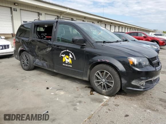 ✅ 2018 Dodge Grand Caravan GT • VIN: 2C4RDGEG0JR146738 • Лот: 86175115. Опубликован ранее на Copart с пробегом 266 479 миль. Бесплатный доступ к архиву аукционных продаж из США и подробный отчёт об истории автомобиля на DreamBid. Изображение 4.