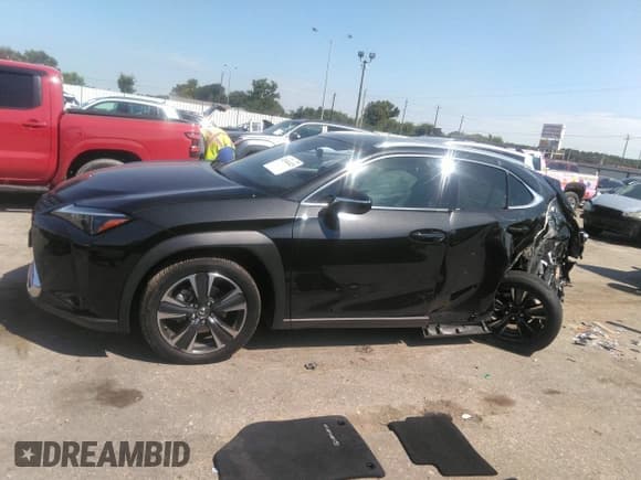 ✅ 2024 Lexus UX 250h • VIN: JTHX6JBH5R2186706 • Lot: 43341423. Wystawiony na IAAI z przebiegiem 13 405 mil. Bezpłatny archiwum sprzedaży aukcyjnych z USA i szczegółowy raport historii pojazdu na DreamBid. Zdjęcie 14.