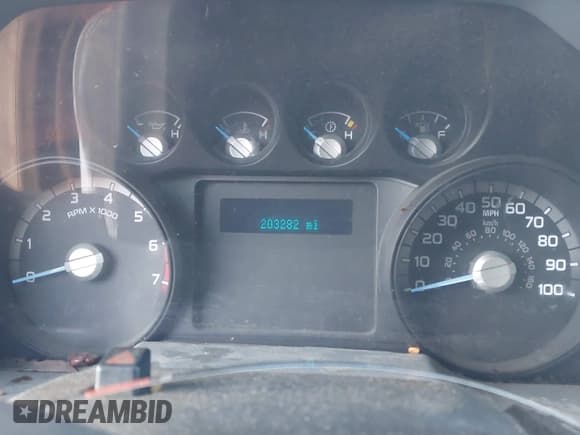 ✅ 2013 Ford F-250 XL • VIN: 1FT7W2B69DEA66226 • Lot: 43531942. Listed on IAAI with 203,282 mi. Free auction sales archive from the USA and detailed vehicle history report at DreamBid. Image 7.