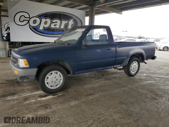 ✅ 1990 Toyota Pickup • VIN: JT4RN81A8L5087605 • Lot: 68218155. Listed on Copart with 158,031 mi. Free auction sales archive from the USA and detailed vehicle history report at DreamBid. Image 1.
