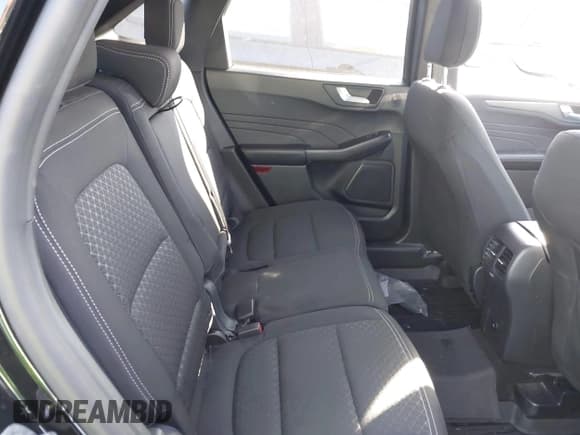 ✅ 2024 Ford Escape Active • VIN: 1FMCU0GN2RUB51944 • Lot: 43524391. Wystawiony na IAAI z przebiegiem 5 997 mil. Bezpłatny archiwum sprzedaży aukcyjnych z USA i szczegółowy raport historii pojazdu na DreamBid. Zdjęcie 8.