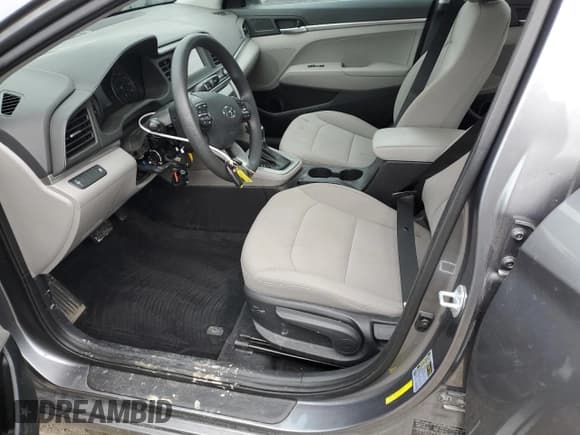 ✅ 2019 Hyundai Elantra SE • VIN: 5NPD74LF2KH461663 • Lot: 47359335. Listed on Copart with 45,914 mi. Free auction sales archive from the USA and detailed vehicle history report at DreamBid. Image 7.