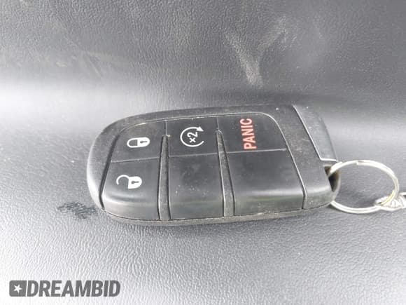 ✅ 2018 Jeep Renegade Latitude • VIN: ZACCJBBB1JPJ52673 • Lot: 42270587. Wystawiony na IAAI z przebiegiem 88 721 mil. Bezpłatny archiwum sprzedaży aukcyjnych z USA i szczegółowy raport historii pojazdu na DreamBid. Zdjęcie 11.