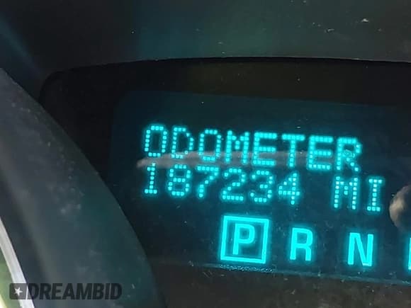 ✅ 2011 Chevrolet Traverse LS • VIN: 1GNKREEDXBJ412194 • Lot: 43304374. Wystawiony na IAAI z przebiegiem 187 234 mil. Bezpłatny archiwum sprzedaży aukcyjnych z USA i szczegółowy raport historii pojazdu na DreamBid. Zdjęcie 15.