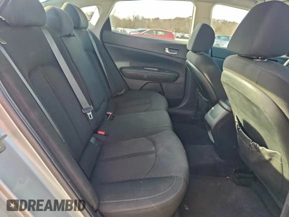 ✅ 2018 Kia Optima LX • VIN: 5XXGT4L36JG249874 • Lot: 94232195. Listed on Copart with 84,657 mi. Free auction sales archive from the USA and detailed vehicle history report at DreamBid. Image 10.