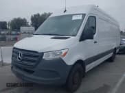 ✅ 2022 Mercedes-Benz Sprinter Cargo • VIN: W1Y4EDHY7NT091581 • Lot: 42478500. Listed on IAAI with 67,897 mi. Free auction sales archive from the USA and detailed vehicle history report at DreamBid. Image 2.