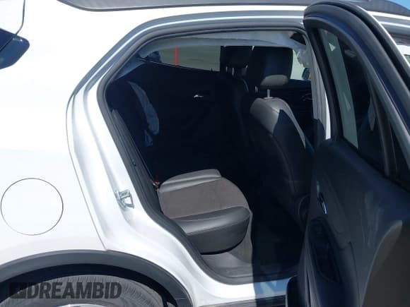 ✅ 2021 Buick Encore Preferred • VIN: KL4CJESB9MB354450 • Лот: 42605668. Опубликован ранее на IAAI с пробегом 23 970 миль. Бесплатный доступ к архиву аукционных продаж из США и подробный отчёт об истории автомобиля на DreamBid. Изображение 8.