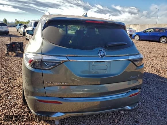 ✅ 2024 Buick Enclave Avenir • VIN: 5GAERDKW3RJ102339 • Лот: 94830395. Опубликован ранее на Copart с пробегом 22 566 миль. Бесплатный доступ к архиву аукционных продаж из США и подробный отчёт об истории автомобиля на DreamBid. Изображение 6.