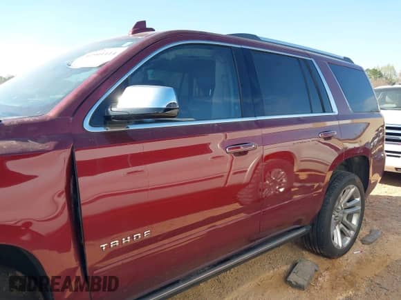 2020 Chevrolet Tahoe Premier z VIN 1GNSKCKJ6LR186564, wystawiony jako IAAI lot #41901414 z przebiegiem 129 156 mil mil oraz . Historia ofert i sprzedaży dostępna na DreamBid. Obrazek 14.