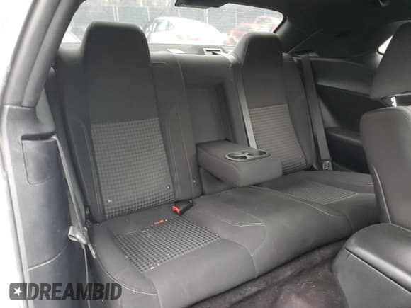 ✅ 2018 Dodge Challenger R/T • VIN: 2C3CDZBT8JH211655 • Lot: 86293584. Wystawiony na Copart z przebiegiem 61 667 mil. Bezpłatny archiwum sprzedaży aukcyjnych z USA i szczegółowy raport historii pojazdu na DreamBid. Zdjęcie 10.