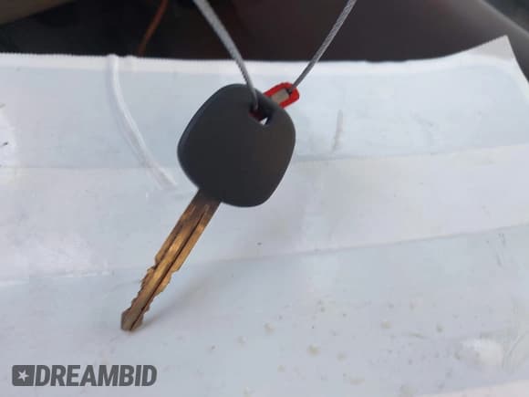 ✅ 2006 Toyota Corolla CE • VIN: 1NXBR32E96Z589880 • Lot: 43808701. Wystawiony na IAAI z przebiegiem 217 102 mil. Bezpłatny archiwum sprzedaży aukcyjnych z USA i szczegółowy raport historii pojazdu na DreamBid. Zdjęcie 12.