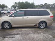 ✅ 2011 Toyota Sienna XLE • VIN: 5TDYK3DC2BS110339 • Lot: 43393623. Listed on IAAI with 218,183 mi. Free auction sales archive from the USA and detailed vehicle history report at DreamBid. Image 14.