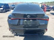 ✅ 2023 Lexus IS 500 F Sport Performance • VIN: JTHAP1D25P5003215 • Lot: 41709746. Wystawiony na IAAI z przebiegiem 20 585 mil. Bezpłatny archiwum sprzedaży aukcyjnych z USA i szczegółowy raport historii pojazdu na DreamBid. Zdjęcie 17.