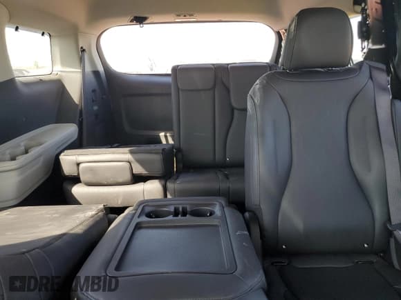 ✅ 2024 Kia Carnival EX • VIN: KNDNC5H30R6406038 • Лот: 83877785. Опубликован ранее на Copart с пробегом 102 874 миль. Бесплатный доступ к архиву аукционных продаж из США и подробный отчёт об истории автомобиля на DreamBid. Изображение 10.