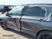 ✅ 2024 Volkswagen Tiguan SE R-Line Black • VIN: 3VVCB7AX3RM072205 • Lot: 42040966. Listed on IAAI with 13,773 mi. Free auction sales archive from the USA and detailed vehicle history report at DreamBid. Image 17.