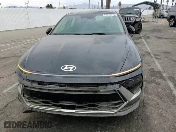 2024 Hyundai Sonata SEL z VIN KMHL14JA9RA416642, wystawiony jako Copart lot #80735975 z przebiegiem 2 731 mil mil oraz Szkoda całkowita • Salvage title. Historia ofert i sprzedaży dostępna na DreamBid. Obrazek 13.