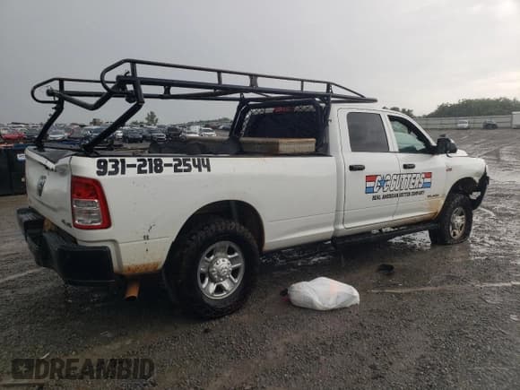 ✅ 2021 Ram 2500 Tradesman • VIN: 3C6UR5HJ1MG650725 • Lot: 60071555. Listed on Copart with 39,600 mi. Free auction sales archive from the USA and detailed vehicle history report at DreamBid. Image 3.