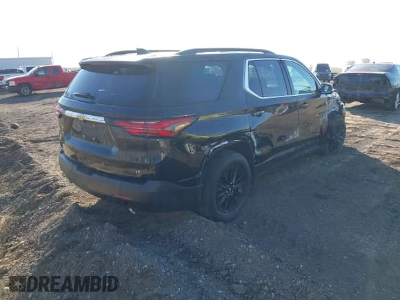 ✅ 2023 Chevrolet Traverse LT Cloth • VIN: 1GNEVGKW2PJ124025 • Lot: 43327558. Wystawiony na IAAI z przebiegiem 37 031 mil. Bezpłatny archiwum sprzedaży aukcyjnych z USA i szczegółowy raport historii pojazdu na DreamBid. Zdjęcie 4.
