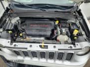 ✅ 2017 Jeep Renegade Limited • VIN: ZACCJADB0HPG17531 • Lot: 84433965. Wystawiony na Copart z przebiegiem 125 914 mil. Bezpłatny archiwum sprzedaży aukcyjnych z USA i szczegółowy raport historii pojazdu na DreamBid. Zdjęcie 11.