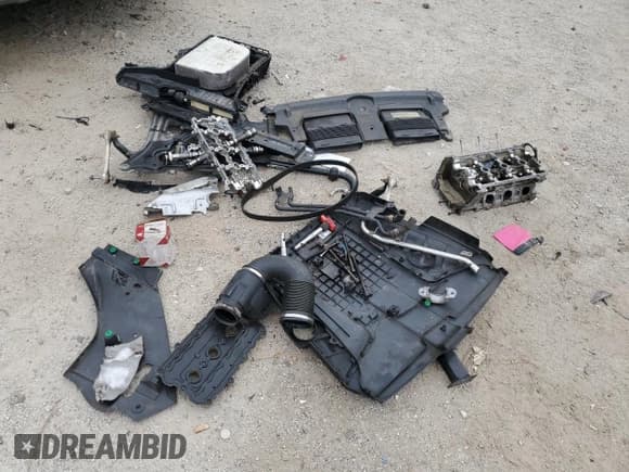 ✅ 2018 Audi Q7 Premium Plus • VIN: WA1LAAF79JD014066 • Lot: 87117365. Wystawiony na Copart z przebiegiem 155 928 mil. Bezpłatny archiwum sprzedaży aukcyjnych z USA i szczegółowy raport historii pojazdu na DreamBid. Zdjęcie 13.