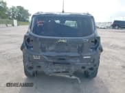 ✅ 2022 Jeep Renegade Latitude • VIN: ZACNJDB14NPN69139 • Lot: 42837146. Wystawiony na IAAI z przebiegiem 37 716 mil. Bezpłatny archiwum sprzedaży aukcyjnych z USA i szczegółowy raport historii pojazdu na DreamBid. Zdjęcie 16.