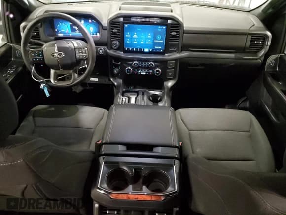 ✅ 2024 Ford F-150 XLT • VIN: 1FTFW3LDXRFA15334 • Lot: 71363885. Wystawiony na Copart z przebiegiem 17 514 mil. Bezpłatny archiwum sprzedaży aukcyjnych z USA i szczegółowy raport historii pojazdu na DreamBid. Zdjęcie 8.