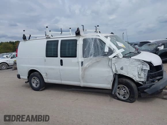 ✅ 2023 Chevrolet Express Cargo • VIN: 1GCWGAFP7P1216450 • Лот: 43000270. Опубликован ранее на IAAI с пробегом 35 696 миль. Бесплатный доступ к архиву аукционных продаж из США и подробный отчёт об истории автомобиля на DreamBid. Изображение 13.