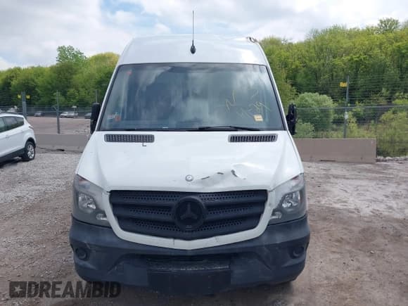 ✅ 2014 Mercedes-Benz Sprinter Cargo • VIN: WD3PE7DC5E5826652 • Лот: 41674834. Опубликован ранее на IAAI с пробегом 213 675 миль. Бесплатный доступ к архиву аукционных продаж из США и подробный отчёт об истории автомобиля на DreamBid. Изображение 12.