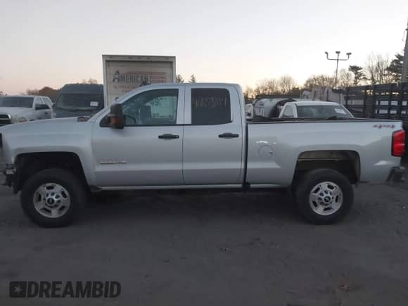 2017 Chevrolet Silverado 2500HD Work Truck z VIN 1GC2KUEG1HZ194741, wystawiony jako IAAI lot #40655114 z przebiegiem 277 143 mil mil oraz . Historia ofert i sprzedaży dostępna na DreamBid. Obrazek 15.