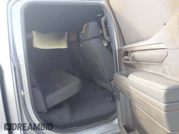 ✅ 2024 GMC Sierra 1500 AT4 • VIN: 3GTUUEE87RG362675 • Лот: 43015840. Опубликован ранее на IAAI с пробегом 31 187 миль. Бесплатный доступ к архиву аукционных продаж из США и подробный отчёт об истории автомобиля на DreamBid. Изображение 8.