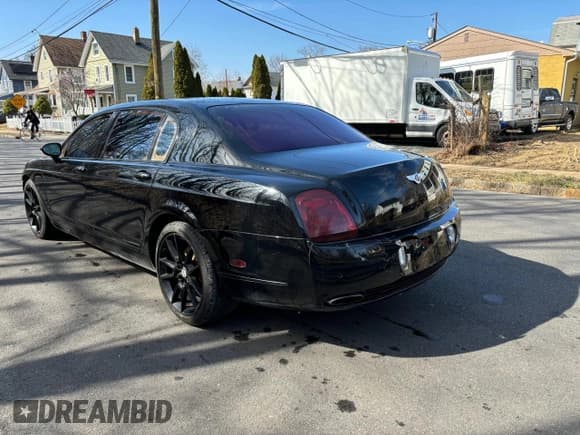 ✅ 2007 Bentley Flying Spur • VIN: SCBBR93W378043023 • Lot: 49869505. Wystawiony na Copart z przebiegiem 170 079 mil. Bezpłatny archiwum sprzedaży aukcyjnych z USA i szczegółowy raport historii pojazdu na DreamBid. Zdjęcie 3.